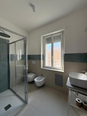 Hair dryer, towels - MONTELLA B&B (Gaeta)