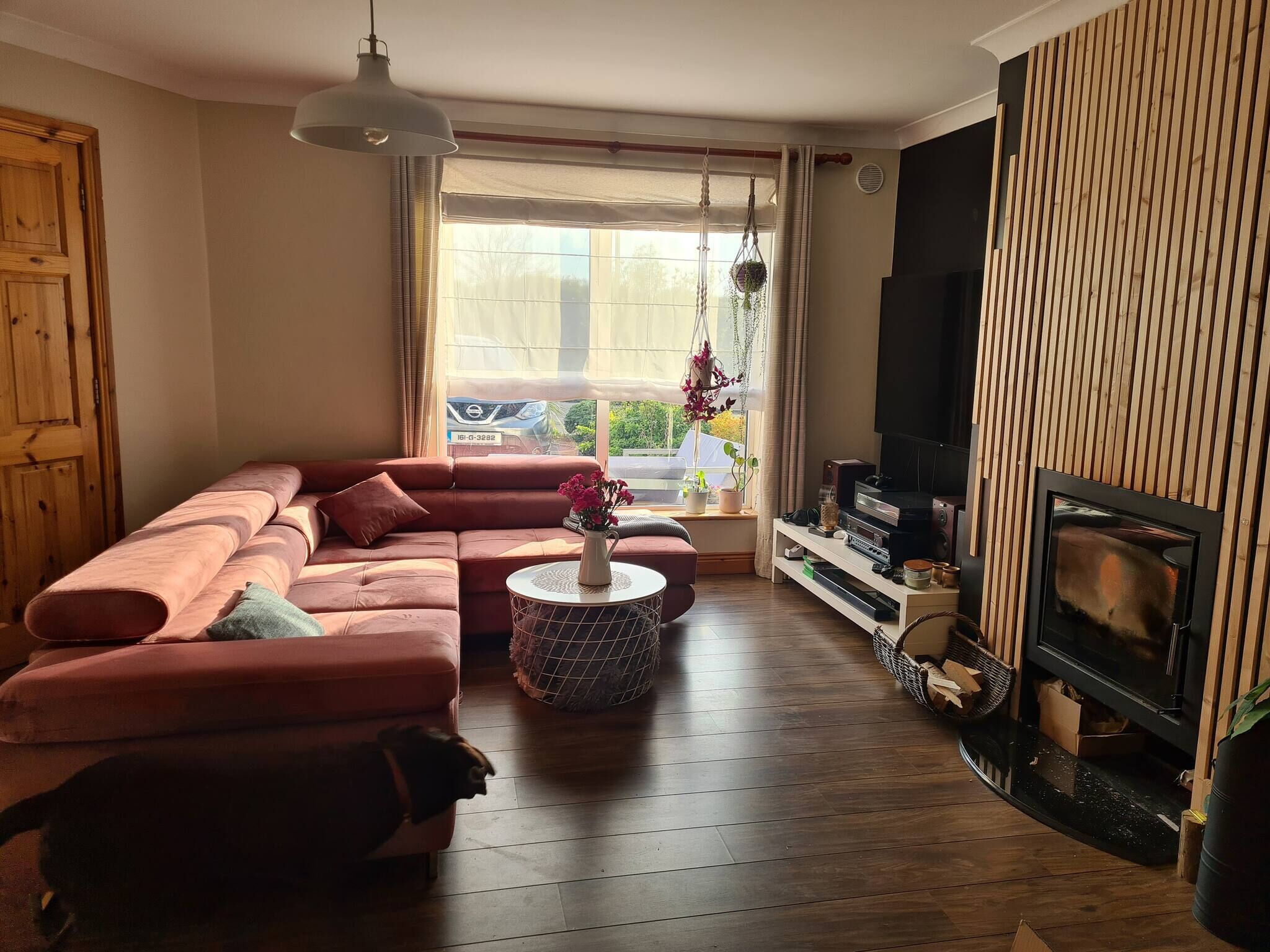 House, 4 Bedrooms | Living room