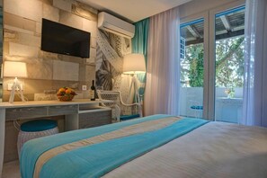 Kahden hengen standard-huone (yksi tai kaksi sänkyä), parveke