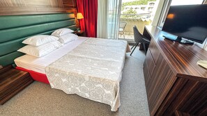 Standard Double Room, Balcony | In-room safe, desk, free WiFi - Hotel Palas (Petrovac)