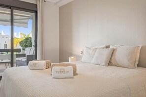 2 bedrooms, in-room safe, iron/ironing board, travel cot - Perla Del Sol Estepona (Estepona)