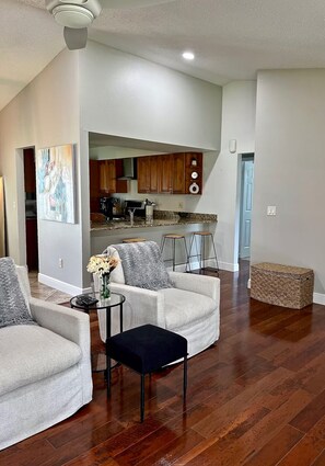 Unclassified image, 3 of 36, button - Spacious 3-bed/2-bath—Great Location!! (Tampa)