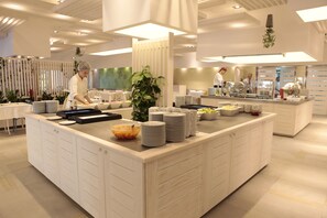 Dagelijks ontbijtbuffet inbegrepen