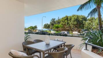 One Bedroom Ocean View Apartment | Exterior