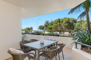 One Bedroom Ocean View Apartment | Exterior