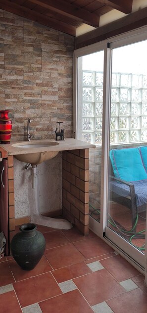 Interior - Carvoeiro and Benagil, at Centeanes Beach. (Carvoeiro)