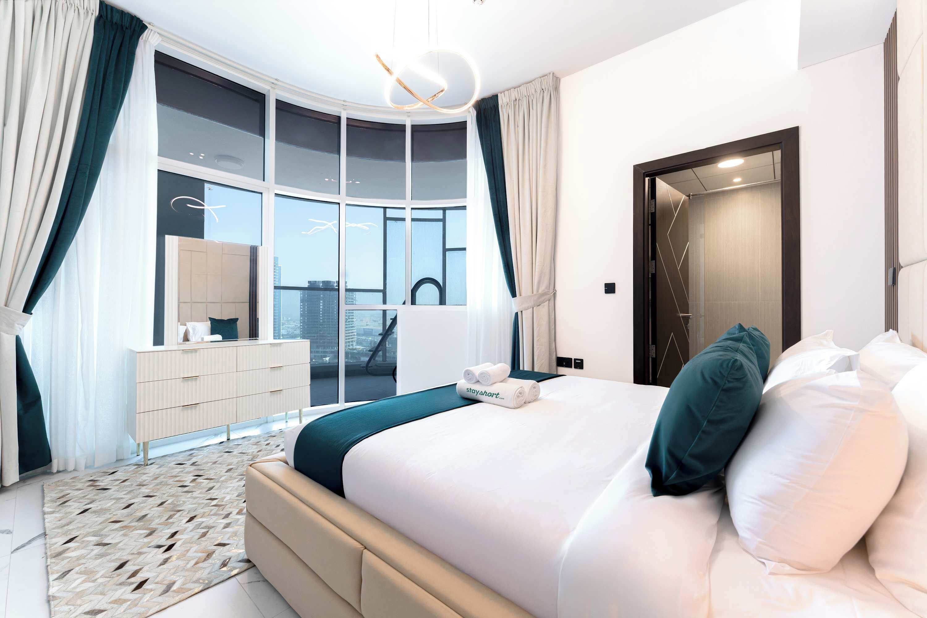 2 makuuhuonetta, silitysrauta/-lauta, Wi-Fi, vuodevaatteet