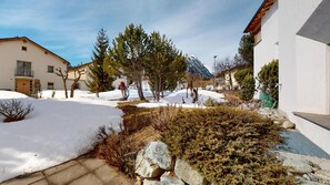 Property grounds - Ground-Floor Holiday Apartment in Bever with Terrace, Lift & Parking (Bever)