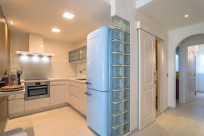 Private kitchen - AQ-6 Beautiful sea views, pool, next to center and beaches (Calella de Palafrugell)
