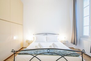 Bedroom - Residence in Como with 1 bedrooms sleeps 4 (Como)