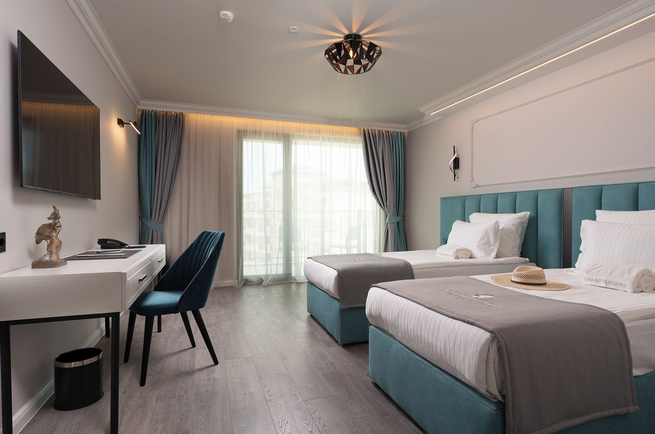 Deluxe-Zweibettzimmer | Hochwertige Bettwaren, Minibar, Zimmersafe, Schreibtisch