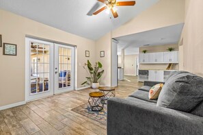 TV - Sunshine, Salt Air & Poolside Living Awaits (Seminole)