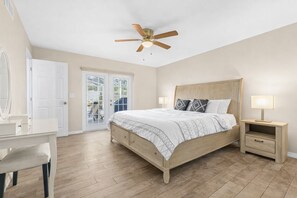 4 bedrooms, desk, iron/ironing board, WiFi - Sunshine, Salt Air & Poolside Living Awaits (Seminole)