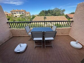 Unclassified image, 3 of 10, button - Apartment “100m from the Beach” with Private Terrace and Air Conditioning (Six-Fours-les-Plages)