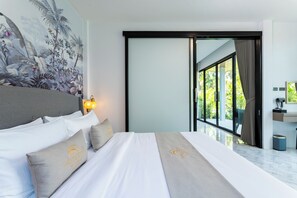 Deluxe-Villa | Zimmersafe, Schreibtisch, laptopgeeigneter Arbeitsplatz