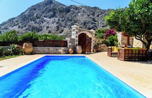 Pool - Kliton Villa (5GH7+85F Dhrimiskos, Greece)