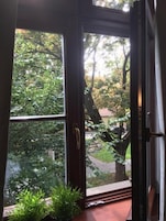 标准双人房, 城市景观 | 住宿内部