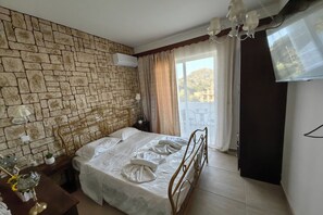1 bedroom, in-room safe, iron/ironing board, free WiFi - Farkia Studios By Aegean Double room (Rhodes)