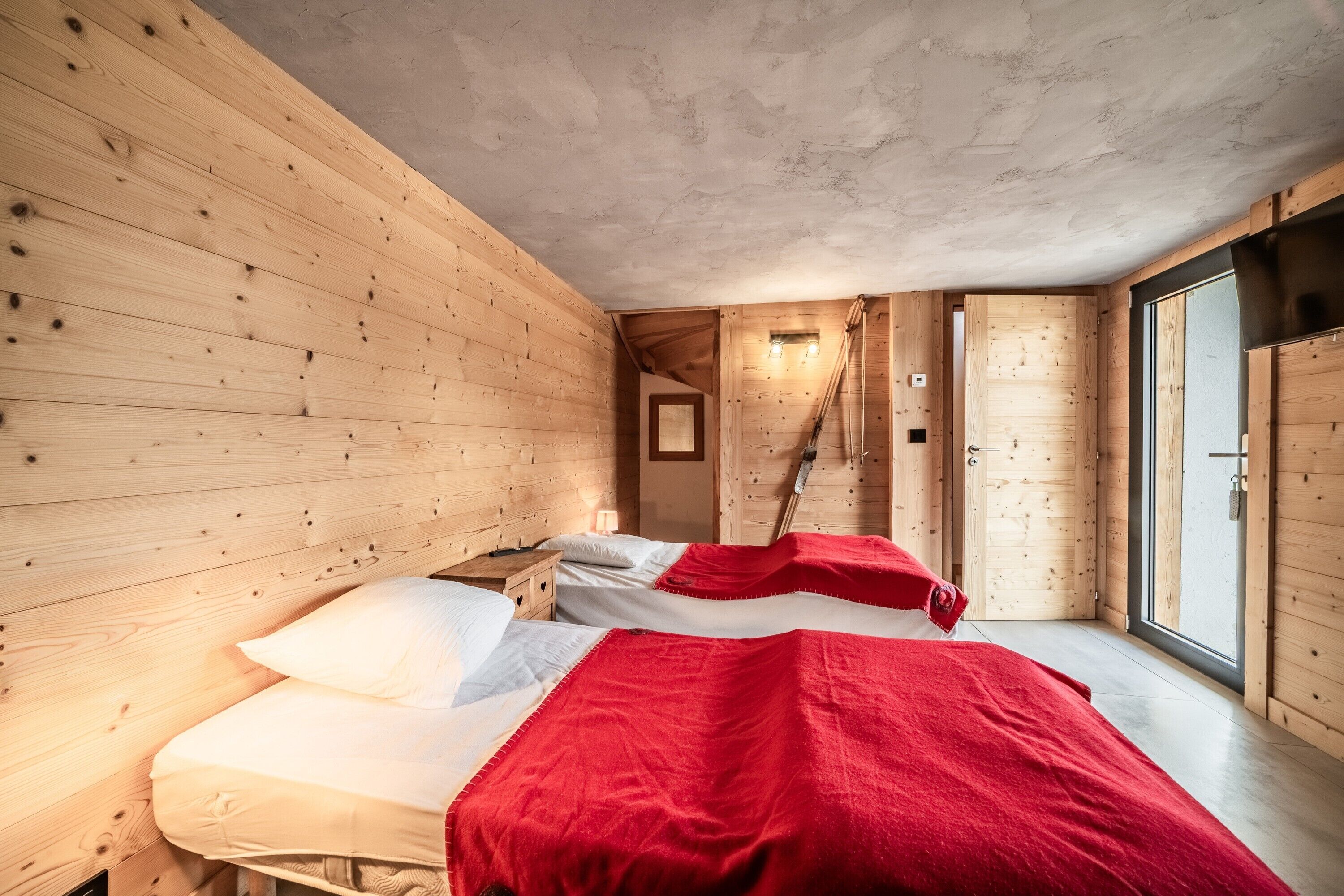 3 間睡房、熨斗/熨衫板、Wi-Fi