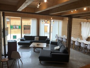 Nicht klassifiziertes Bild, 2 von 13, Schaltfläche