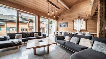 Télévision, cheminée