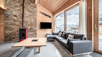 Télévision, cheminée