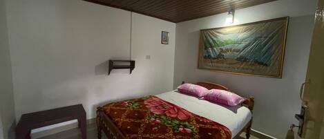 Kannettavalle tietokoneelle sopiva työtila, ilmainen Wi-Fi