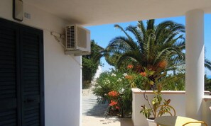 Luokittelematon kuva, 5 kautta 27, painike