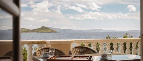 Villa Deluxe, balcón, vista al mar | Vista desde la habitación