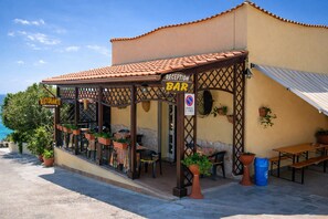Outdoor dining - San Michele - 25 - Bed & Breakfast with Sea View, Wi-Fi and Air Conditioning (Mattinata)