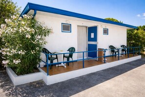 Outdoor dining - San Michele - 3 - Bed & Breakfast with Sea View, Wi-Fi and Air Conditioning (Mattinata)