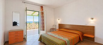 San Michele - 4 - Bed & Breakfast con Vista al Mar, Wi-Fi y Aire Acondicionado