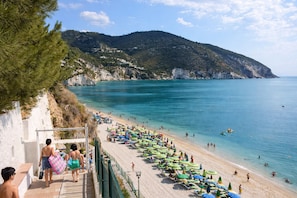 Beach nearby - San Michele - 11 - Bungalow with Sea View Window, Wi-Fi and Air Conditioning (Mattinata)