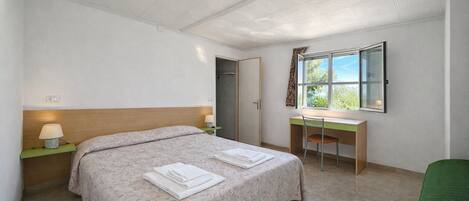 1 室のベッドルーム、WiFi、ベッドシーツ