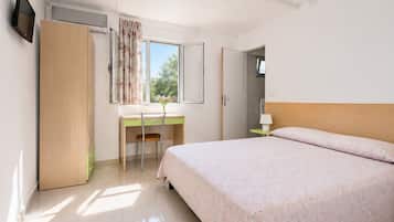 1 bedroom, WiFi, bed sheets