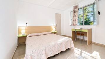 1 bedroom, WiFi, bed sheets