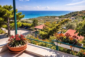 Property grounds - San Michele - 8 - Bungalow with Sea View Window, Wi-Fi and Air Conditioning (Mattinata)