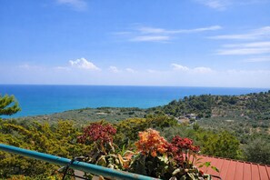 View from property - San Michele - 9 - Bungalow with Sea View Window, Wi-Fi, and Air Conditioning (Mattinata)