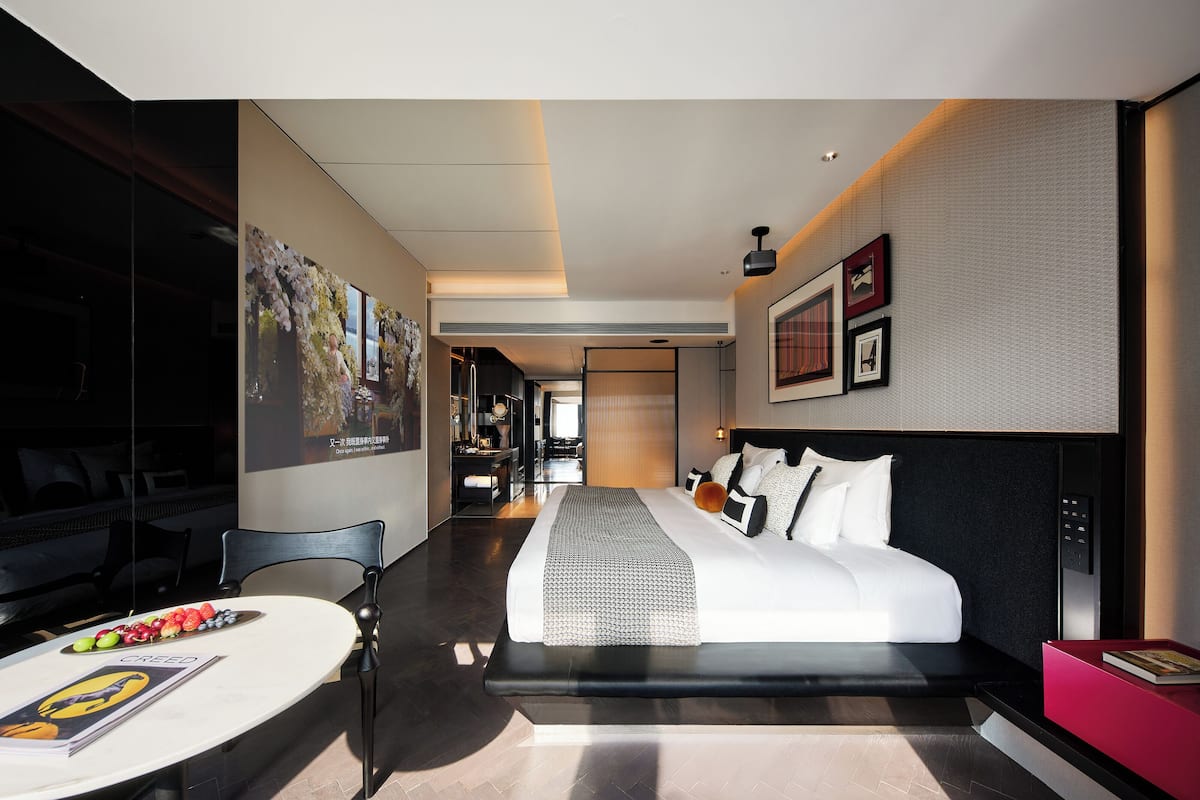 Phòng phong cách cổ điển, dịch vụ dọn phòng, quang cảnh thành phố | Két bảo mật tại phòng, màn/rèm cản sáng, bàn ủi/dụng cụ ủi quần áo