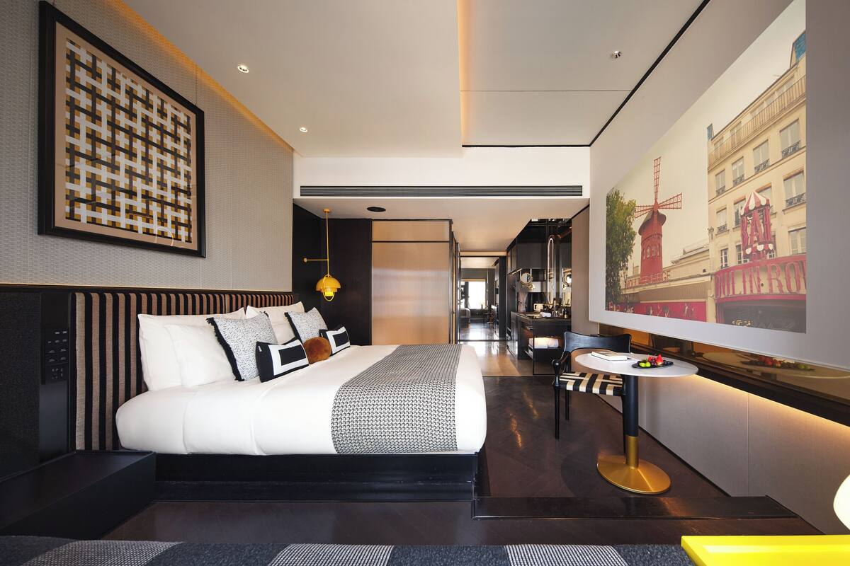 Kamar Double Basic, Pembersihan Kamar, pemandangan kota | Brankas, tirai kedap cahaya, dan setrika/meja setrika