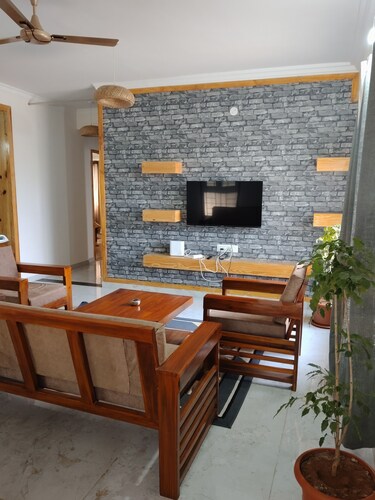 2 BHK apartment in Hosapete for a relaxing stay