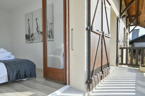 4 chambres, fer et planche Ă repasser, literie fournie
