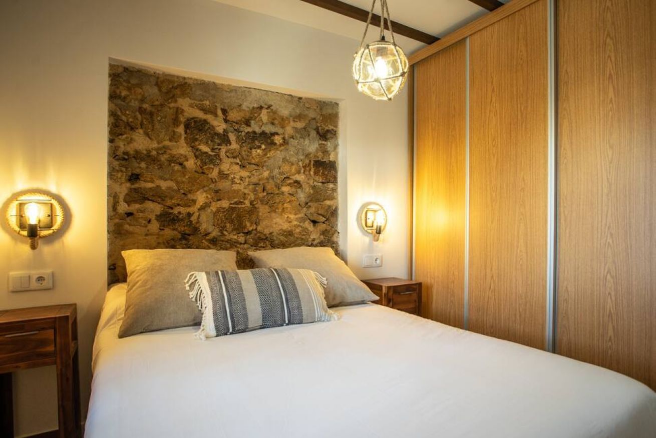 2 chambres, fer et planche à repasser, accès Internet, draps fournis