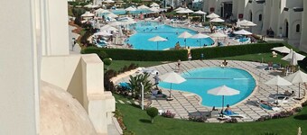 Gravity Apartment 410 seaview in structure Gravity Sahl Hasheesh