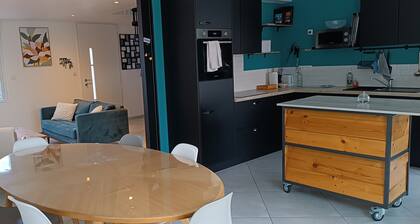 Townhouse with Garden for 6, Private Terrace and Wi-Fi