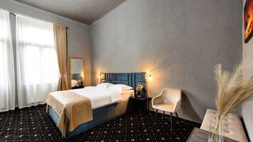 Free WiFi, bed sheets