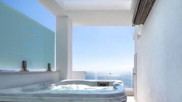 Bain à remous intérieur