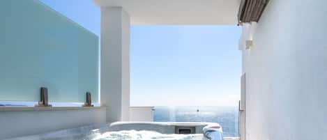 مغطس سبا داخلي