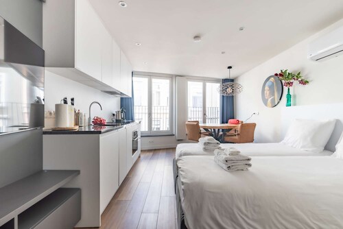 Stylish studio with French balcony in the heart of Breda city center