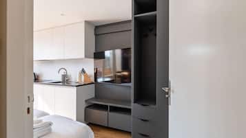 Schreibtisch, Bügeleisen/Bügelbrett, WLAN, Bettwäsche